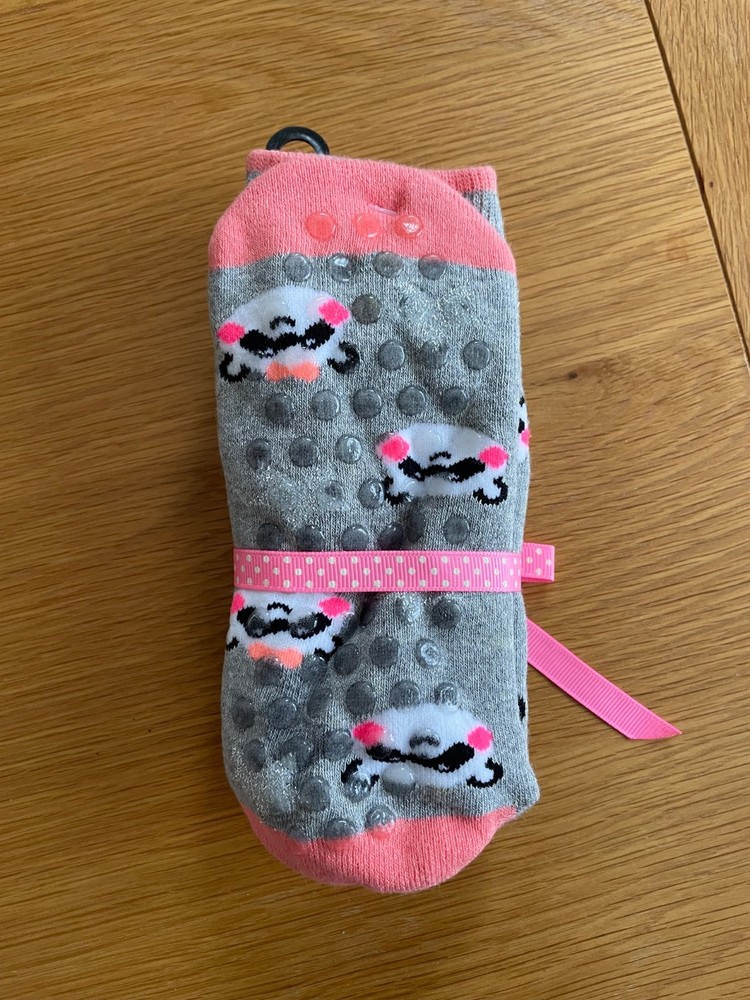 BNWT TU Panda Slipper Socks - size 4 - 8