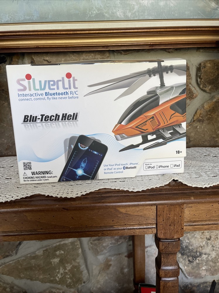 Silverlit Interactive Bluetooth R/C Blu-Tech Heli BSH-A B4620 Opened