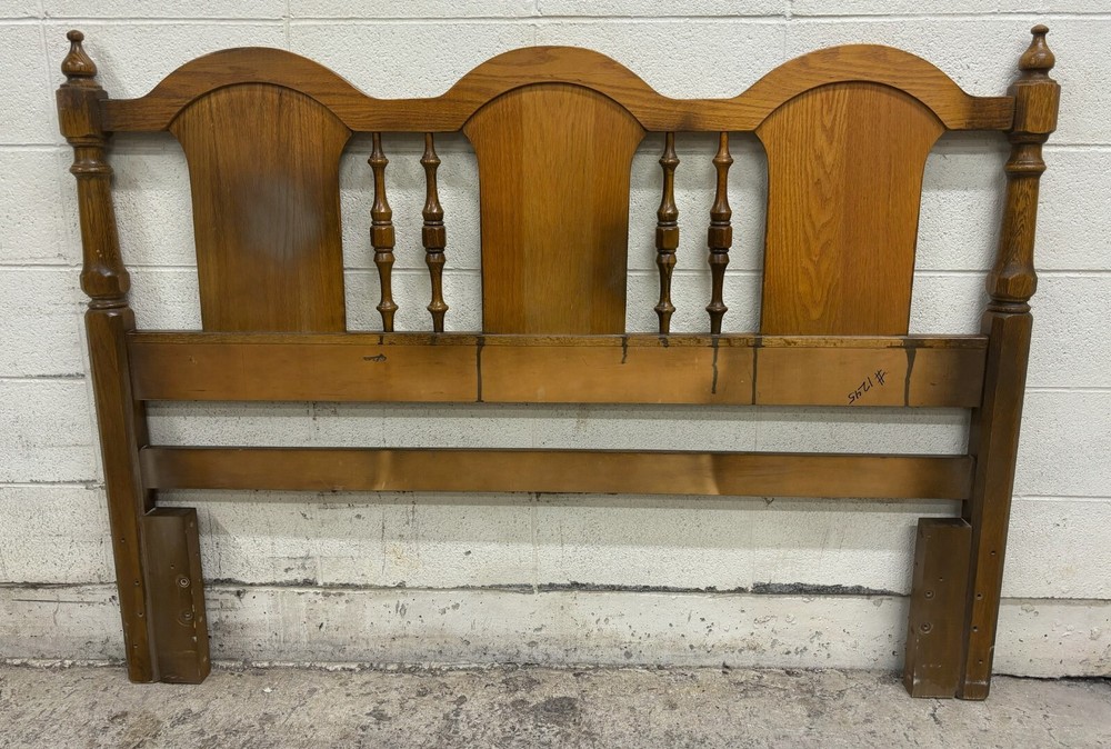 Vintage Queen Size Traditional Style Three Panel Turned Spindles Headboard
