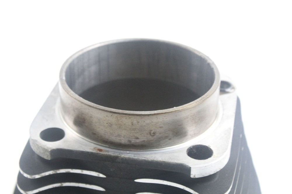 2005 Harley Electra Glide FLHTCI Engine Cylinder Jug