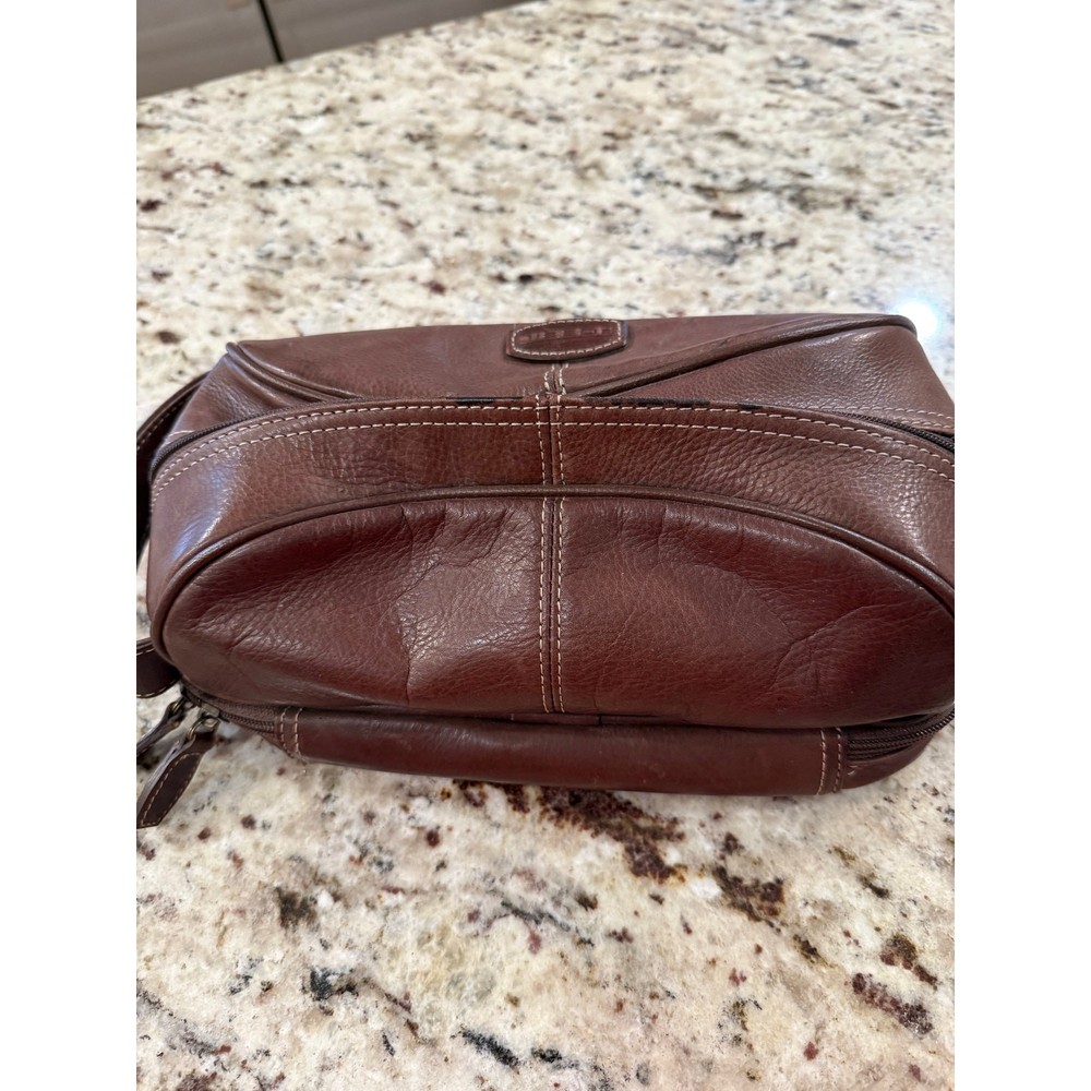 Vintage Fossil Leather Dopp Kit