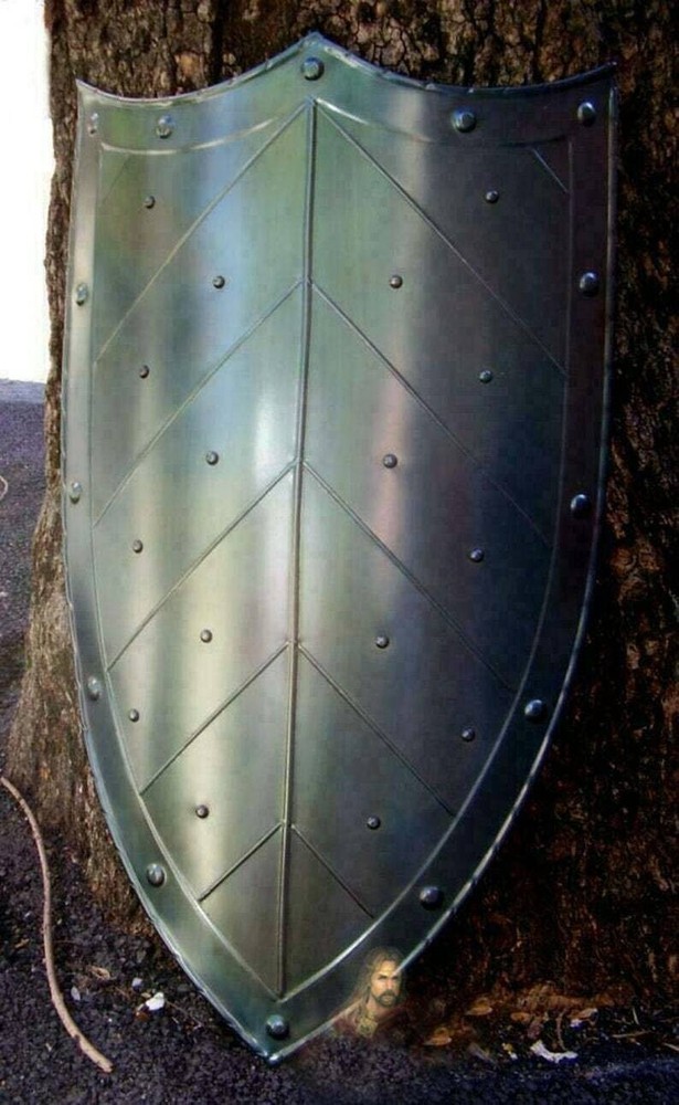 28" Medieval Knight Pointed Shield ~ Larp Reenactment Cosplay Heater Function