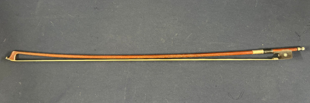 W. Seifert Model 130 Fine Pernambuco Viola bow 4/4, octagonal stick