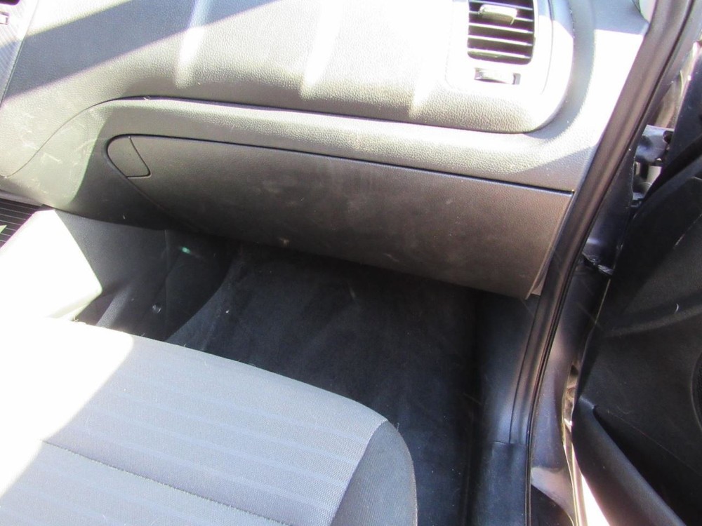 FORTE     2017 Glove Box 1101705