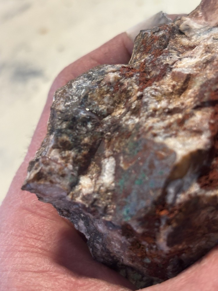 highly mineralized gold ore on quartz
