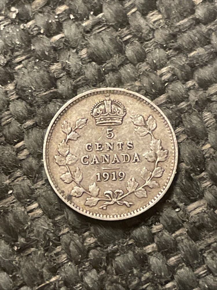 Canada 1919 5 Cent Silver Coin, Better Grade.