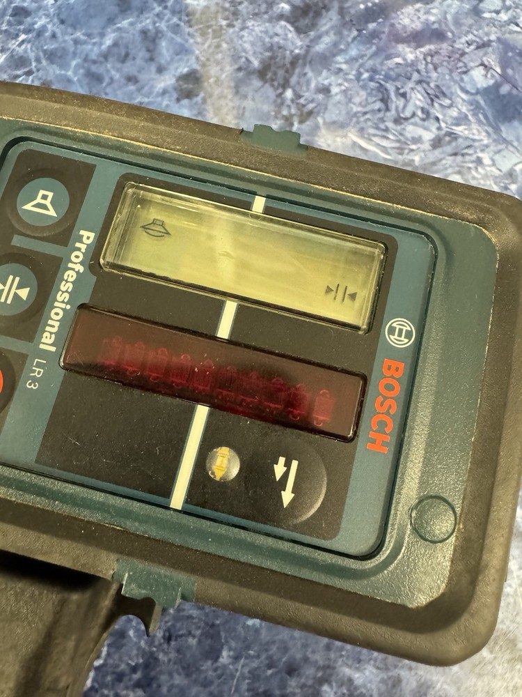 Bosh Laser Level With Tripod