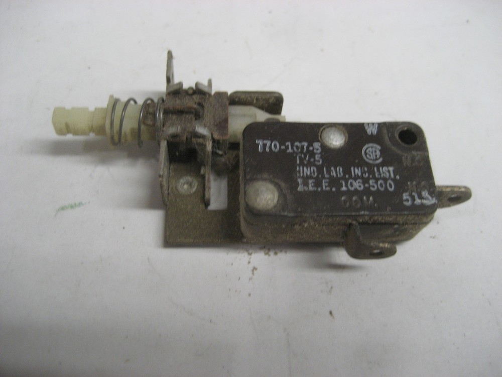 NOS Vintage Stereo Power Switch 770-107-5 Panel Mount