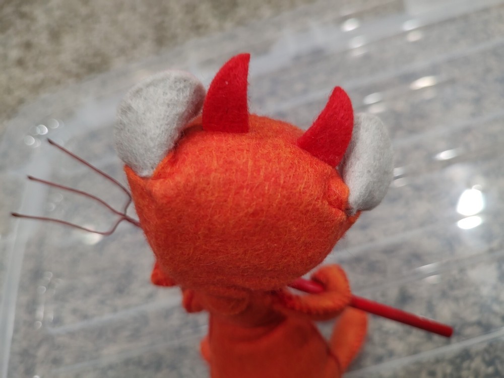 1982 Annalee Doll Mobilitee Devil Mouse with Pitchfork Felt Animal Open Eyes 6"