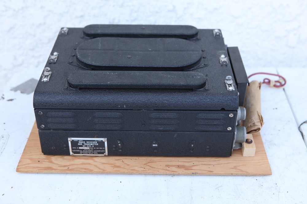 Signal Corps BC-645-A Receiver and Transmitter