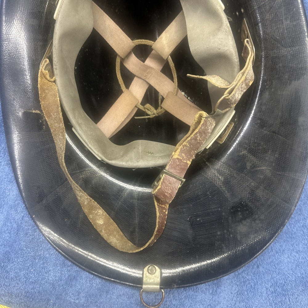 VINTAGE FIREFIGHTER HELMET FIREMAN FIRE