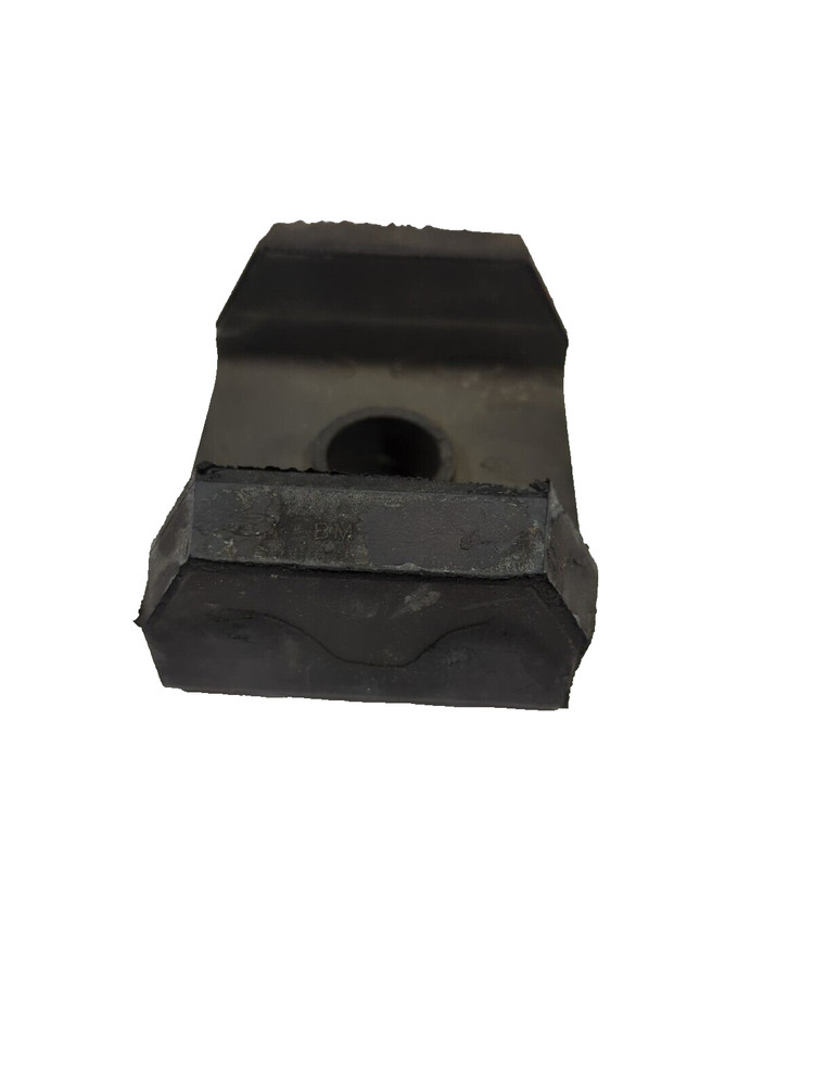 C2TZ 6068 A FORD REAR MOTOR MOUNT