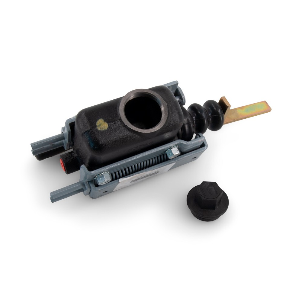 Titan Replacement Disc Brake Master Cylinder Model 10 or 20 Coupler w/ Brackets