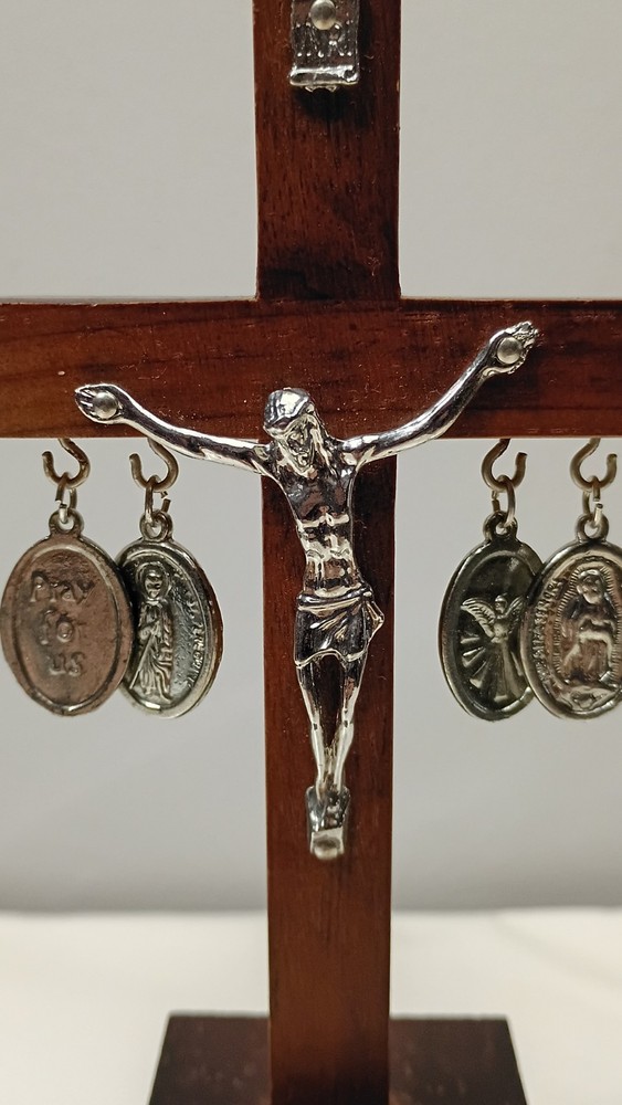 Intentions Crucifix Box With 11 Medals