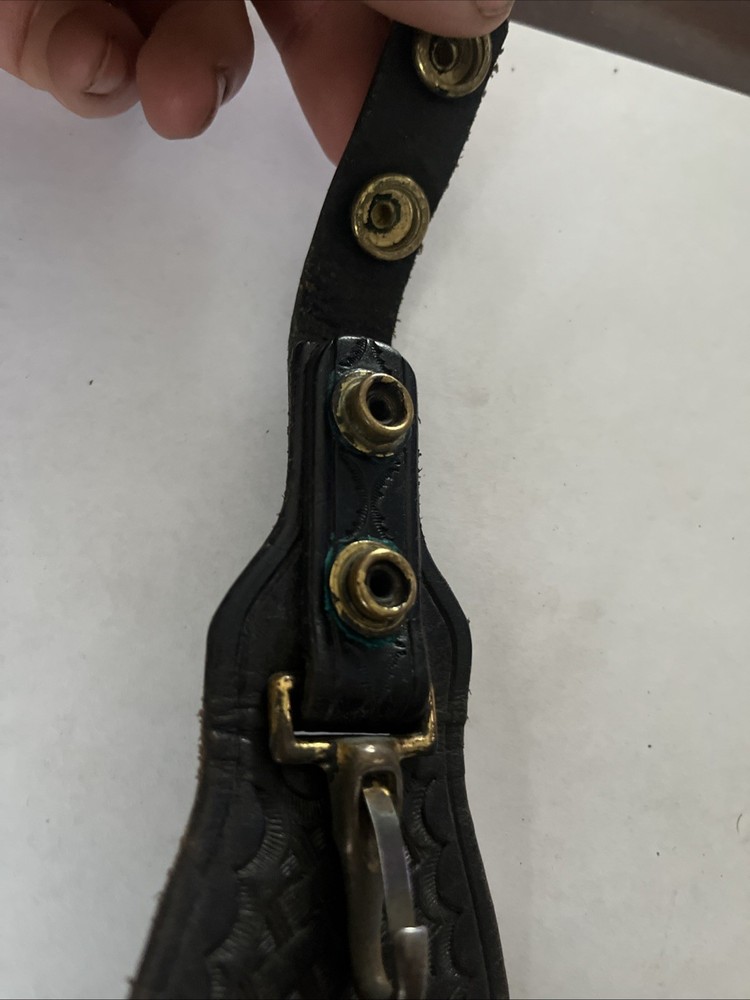 TEX SHOEMAKER & SONS 88HT Basket Weave Silent Key Holder
