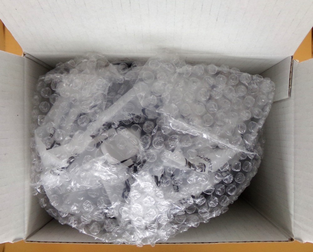 40 oz White Legend Ice Shaker - New In Box
