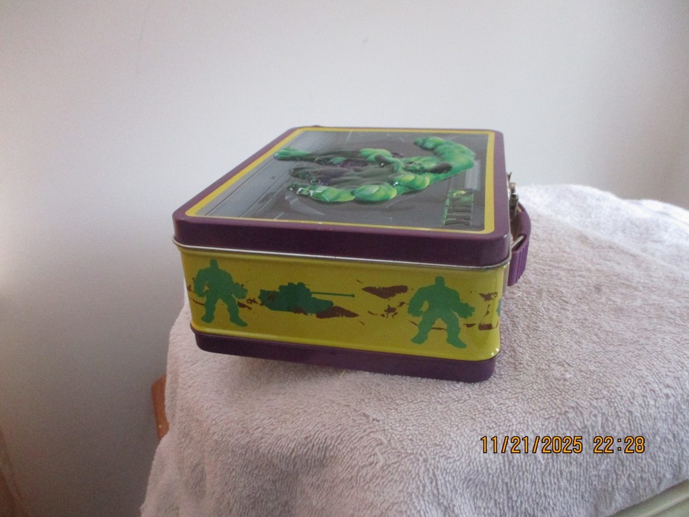 HULK TIN LUNCHBOX