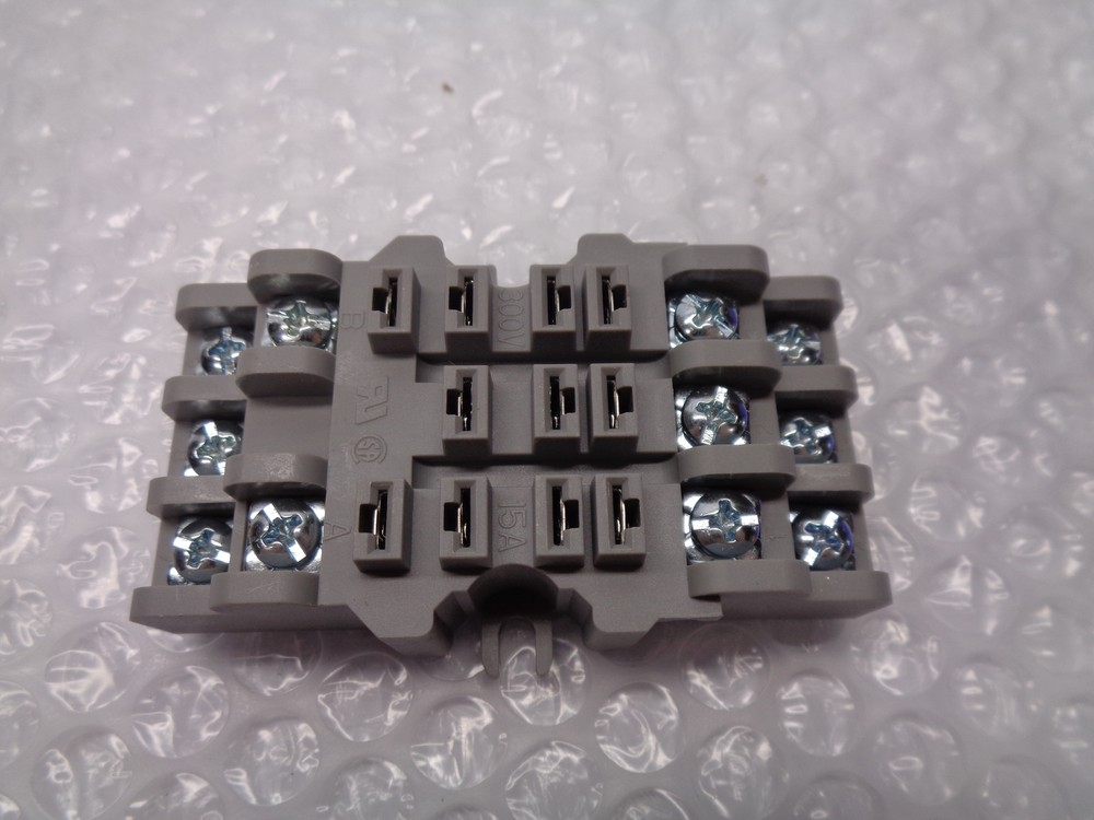 POTTER & BRUMFIELD 27E122 RELAY BASE NSNP