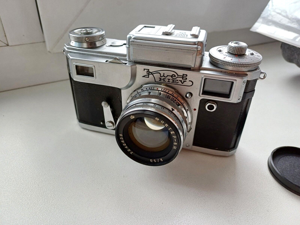 RUSSIAN USSR "KIEV" CAMERA