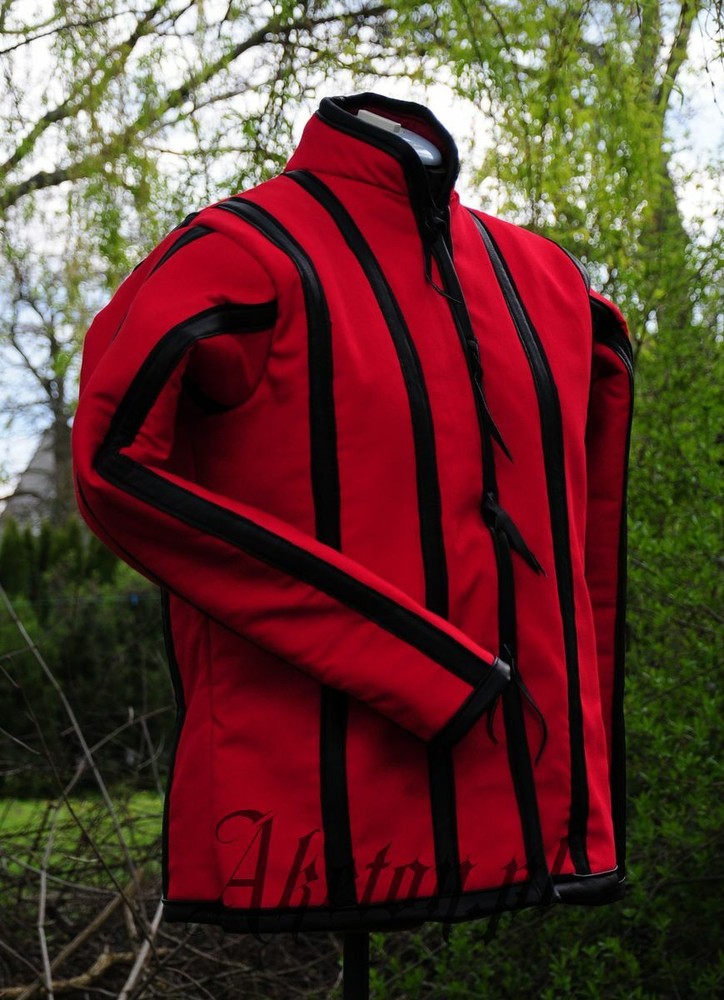 Gembesion Full Padded Gambeson Front Close