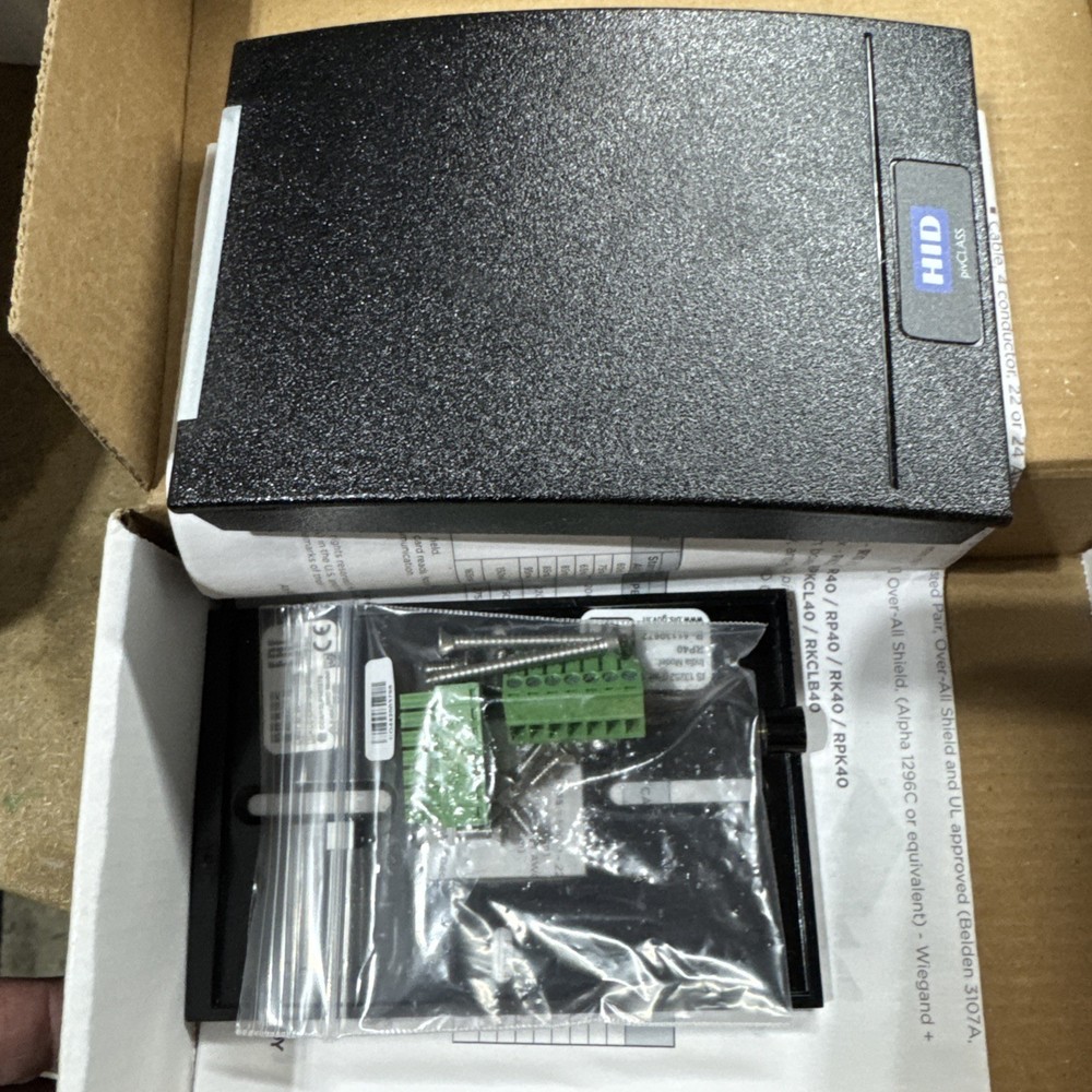 HID 920PHPTEK00338/ PivCLASSRP40-H wall switch reader-New