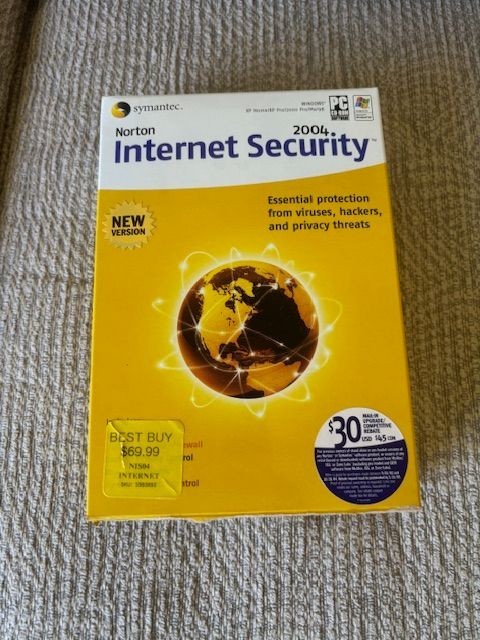 Symantec Norton Internet Security Software For Windows 2004- Users Guide + Disk