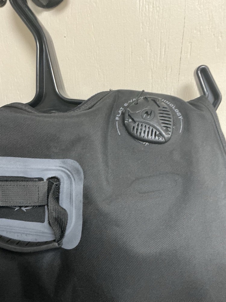 AquaLung Dimension BCD - ML Used & Repaired Wing