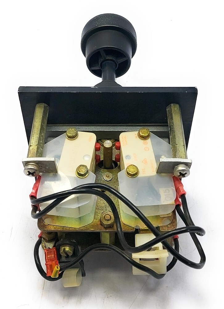 4930 Non-follow-up Joystick Controller