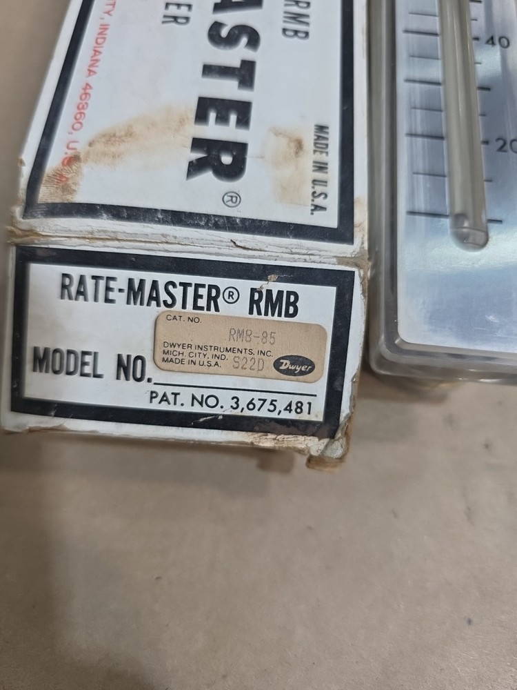 Dwyer RMB-85 - Flowmeter, Range 10-100 Gph Water
