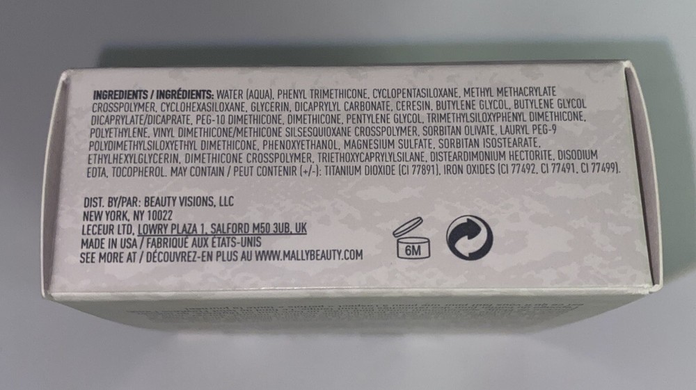 Mally Flawless Finish Transforming Effect Foundation Medium .42 oz with Brush