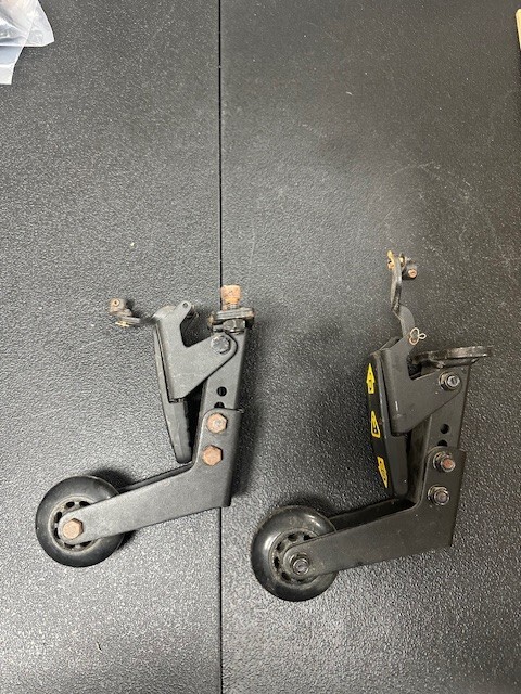 Quantum 2 FRONT Power Chair Casters Front Anti-Tip (8)