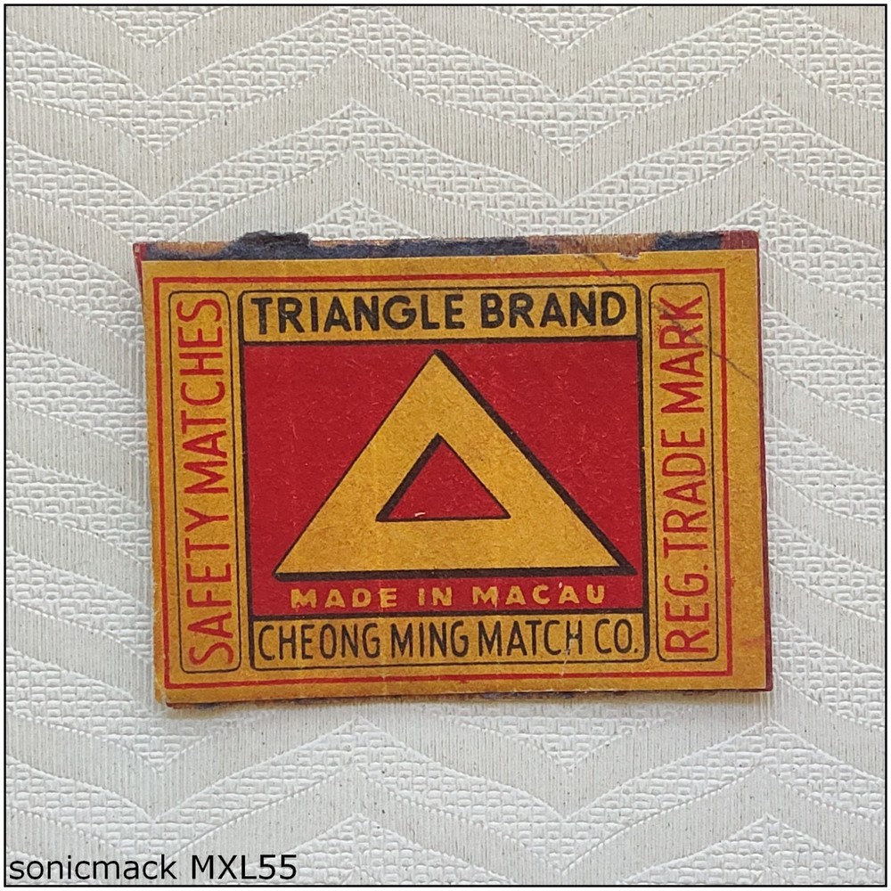 Triangle Brand Macau Matchbox Label (MXL55)