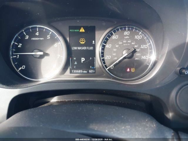 OUTLANDER 2017 Glove Box 4944629