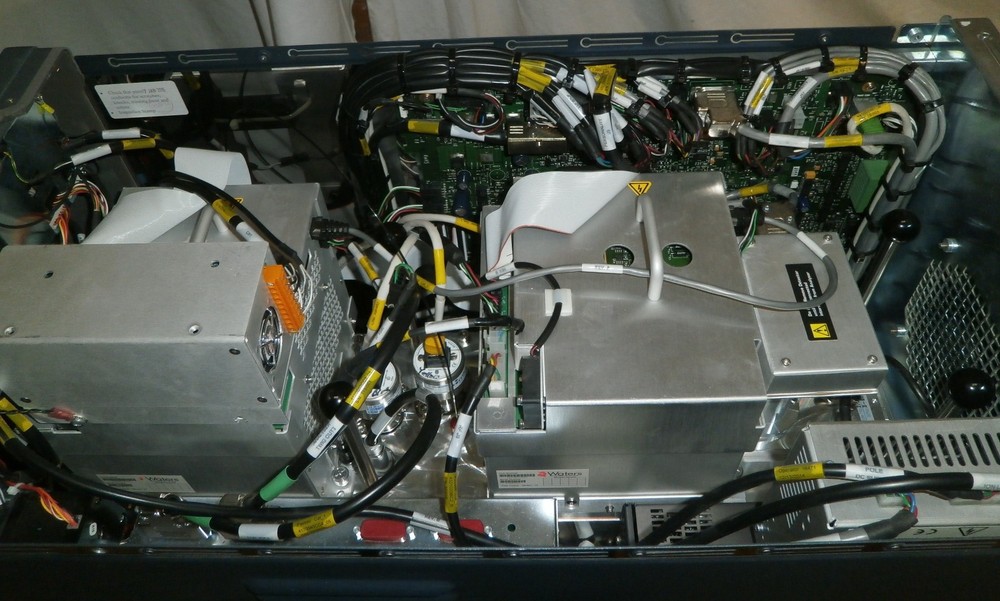 WATERS XEVO TQD quadrupole mass detector