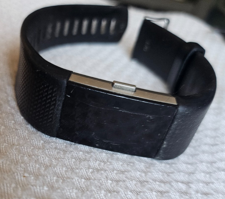 Fitbit Charge 2  READ DESCRIPTION