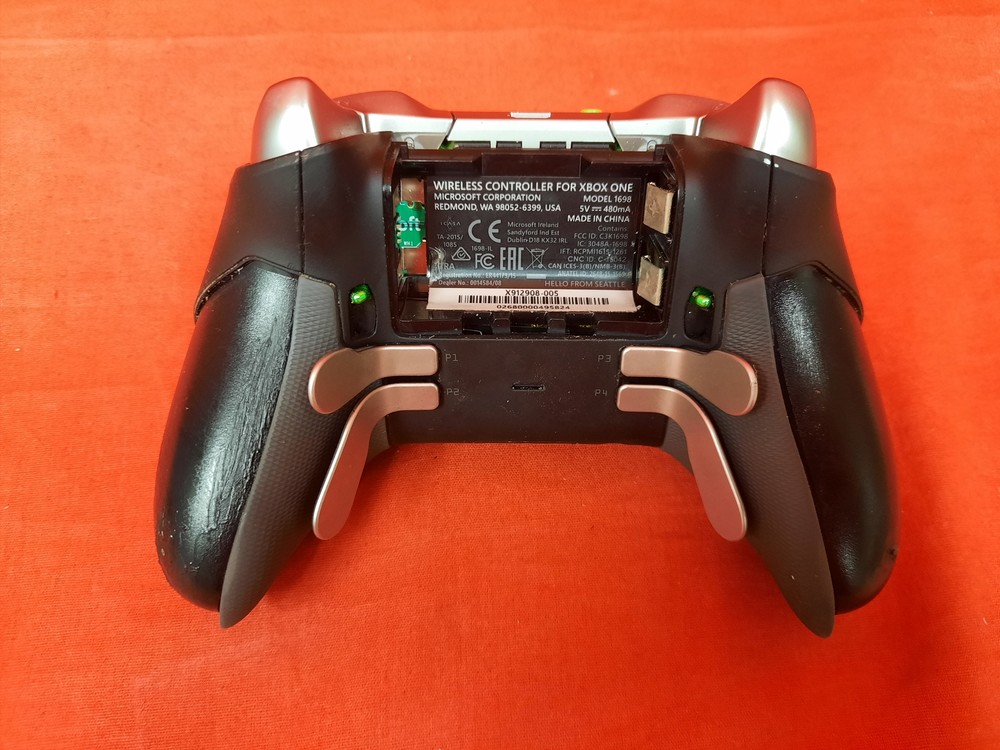 Broken Xbox Elite Wireless Controller For Xbox One 8645