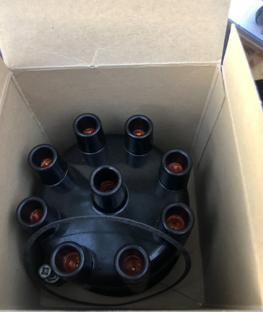 Volvo 3853815 Prestolite V8 Distributor Cap S47