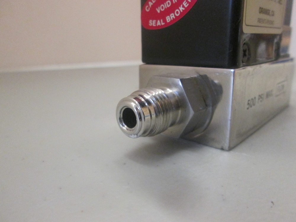 Unit UFC-1000, Mass Flow Controller MFC, HCL, 100 SCCM, Used