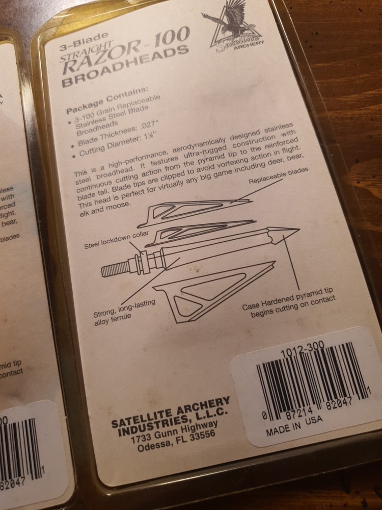 Satellite Archery Straight Razor-100 Broadheads