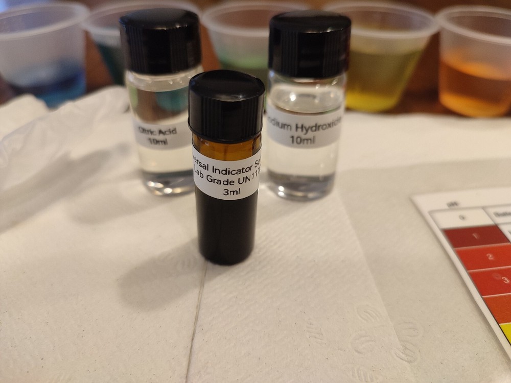 Universal Indicator Ph Experiment Kit With Acid And Base Complete, Ready To Use.