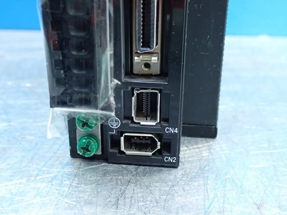 OMRON R88D-KN04H-ECT G5-SERIES MOTION CONTROL FUNCTION SERVO DRIVER UNIT 300