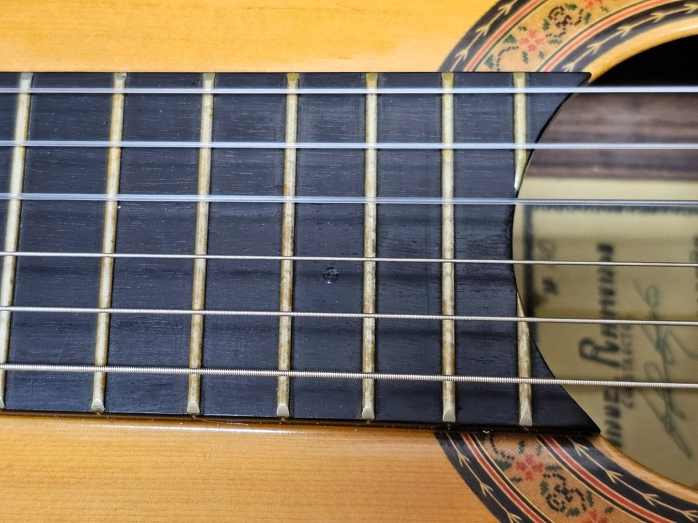 1998 Manuel Raimundo 140 Classical Guitar - Natural