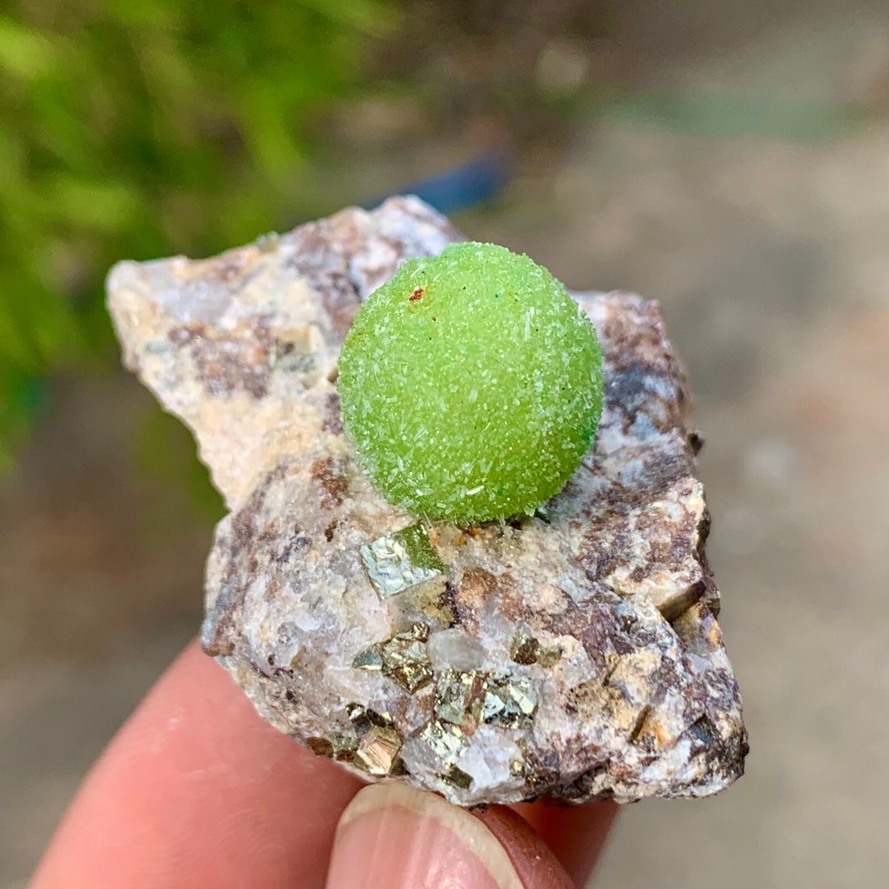 33G Pyromorphite Crystal Unique Spherical specimen , Guangxi,China