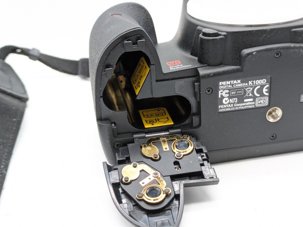 Fully functionalPEN K100 Digital SLR Camera