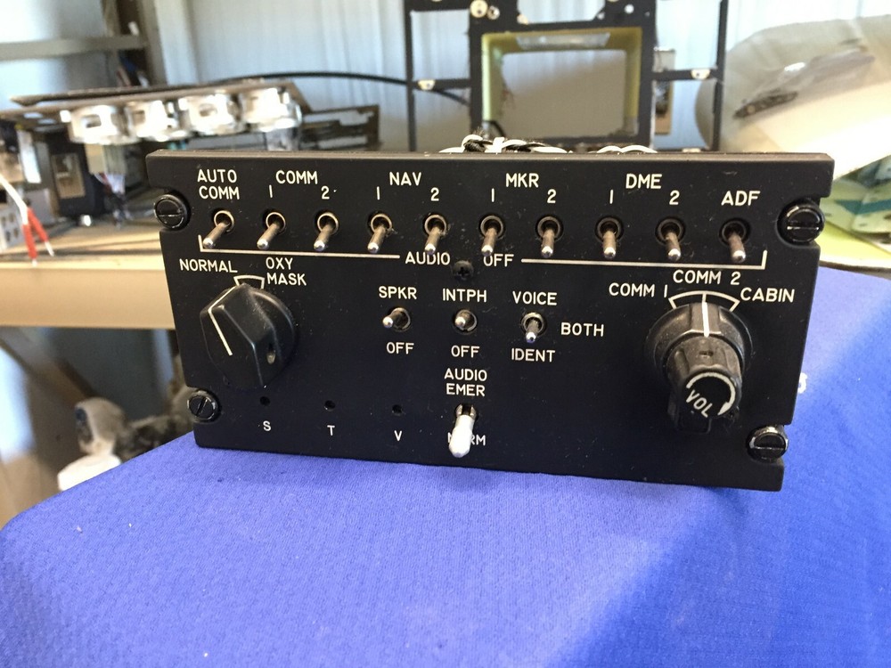 Beechjet 400A Audio Panel Assembly, 128-340329-629