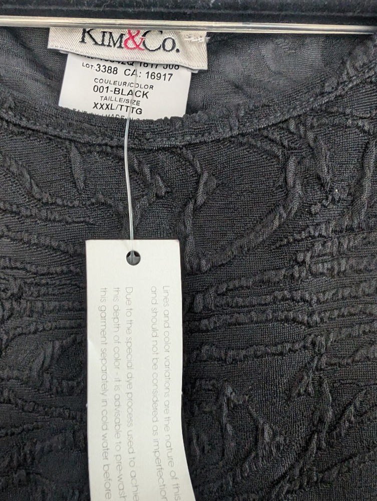 Set Comprising Camisole and Jacket in black textured material