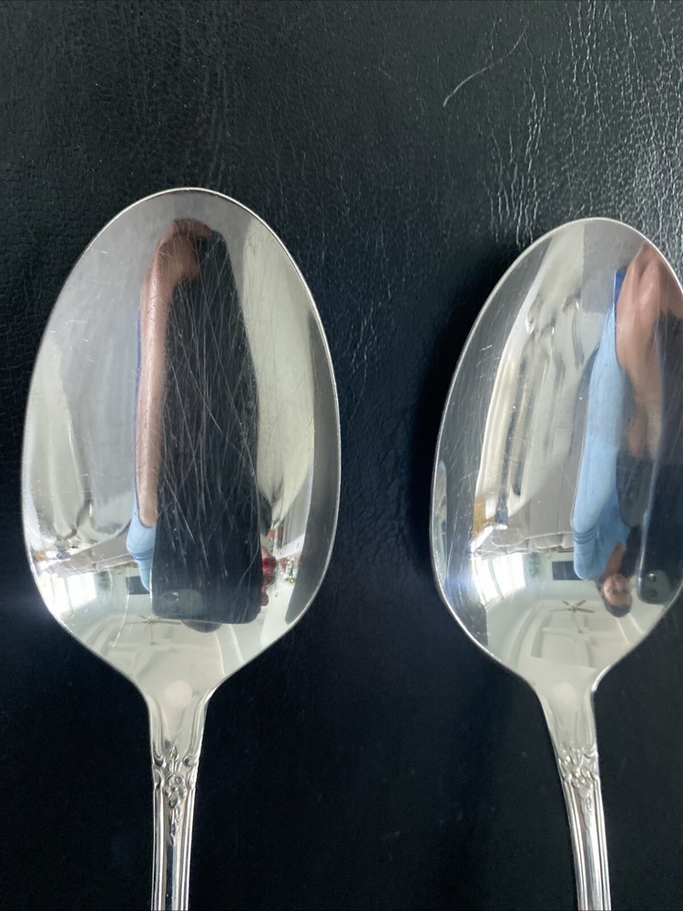 2 Oneida Distinction KENNETT SQUARE Stainless HH Servings Spoons Flatware