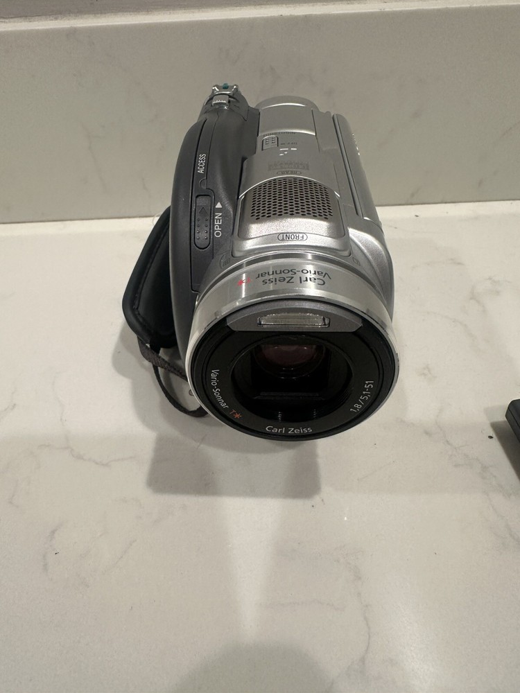 Sony Handycam Video Camera DCR-DVD 505