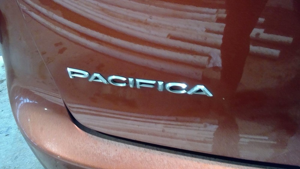 Used Floor Jack fits: 2018 Chrysler Pacifica Grade A