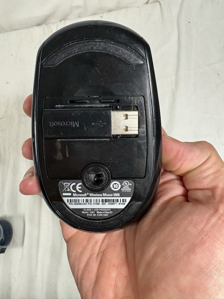 Microsoft Wireless Mouse 5000 w/ USB Dongle Model:1387 Sticky Soft-Touch